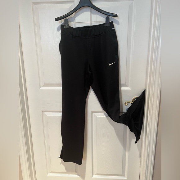 Nike Dri-fit women’s joggers - Picture 1 of 4